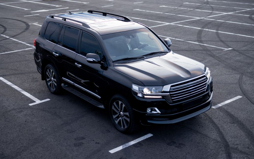 Luxury car rent in dubai